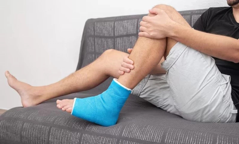 Świadczenie rehabilitacyjne z ZUS – komu przysługuje i jak je uzyskać?